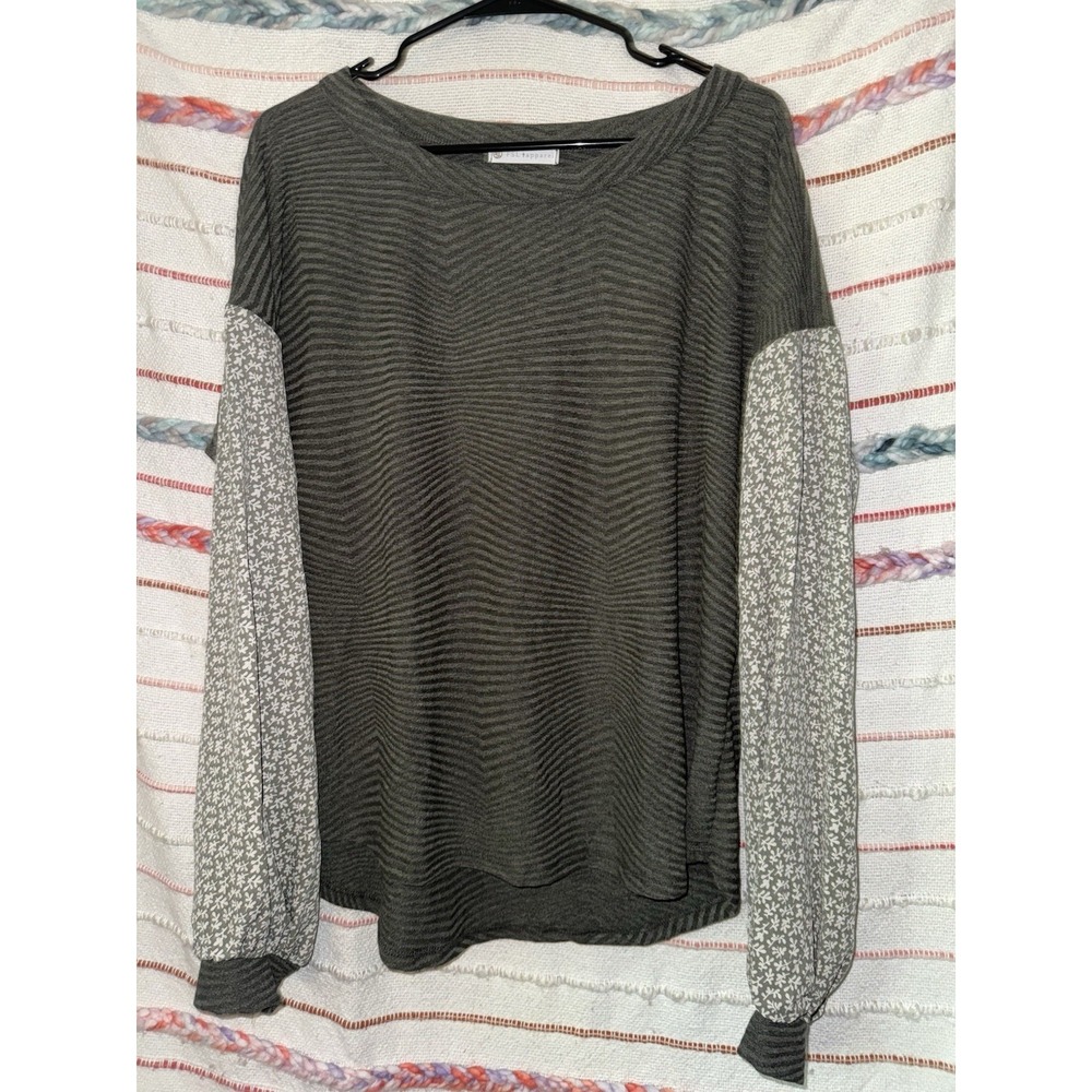 FSL Apparel Women Medium‎ Long Sleeve Blouse Gray/Green Stripe Flowers Boho NWT